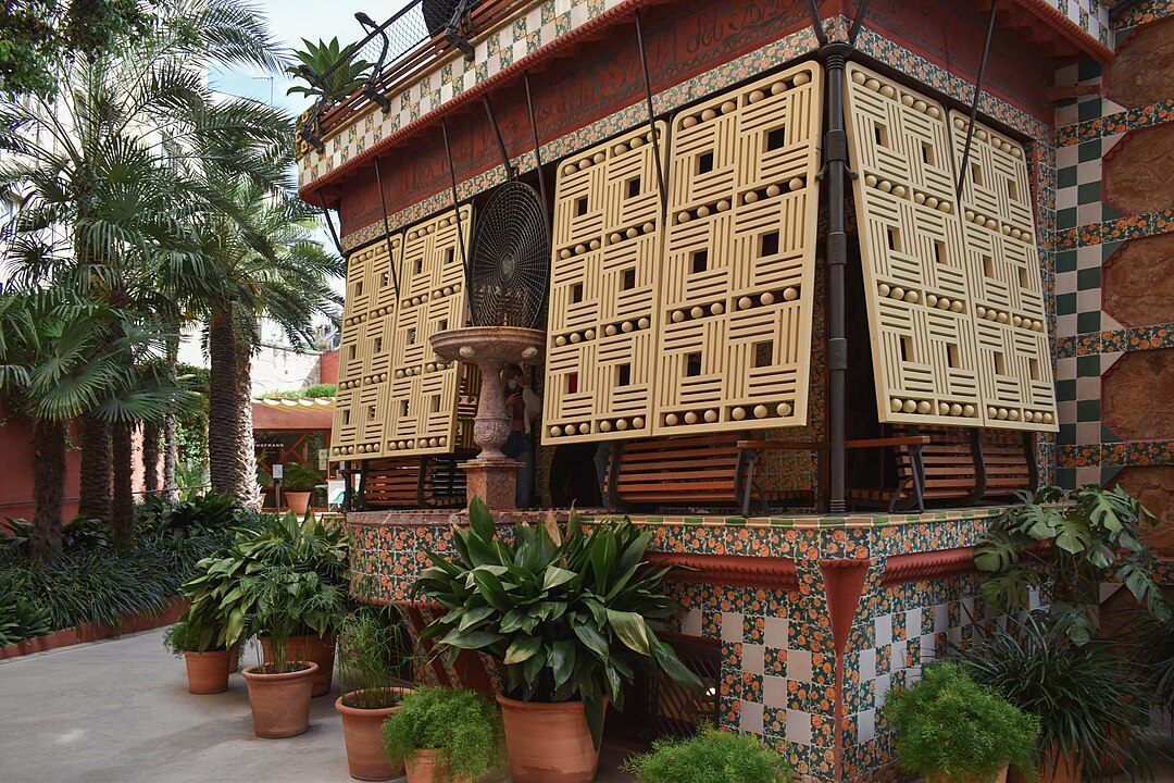 La Casa Vicens, la primera gran obra residencial de Antoni Gaudí y un hito del modernismo catalán